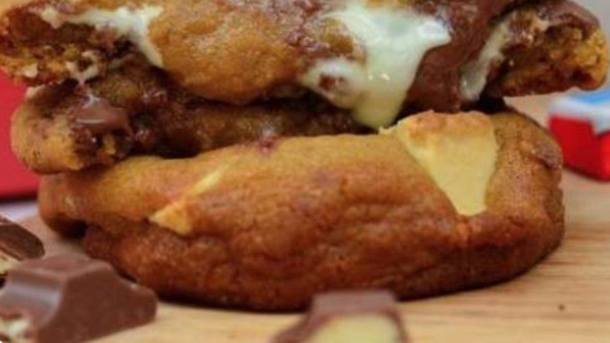 Nutella Stuffed Cookie