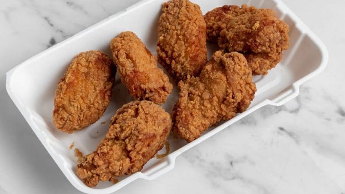 6 Chicken Wings