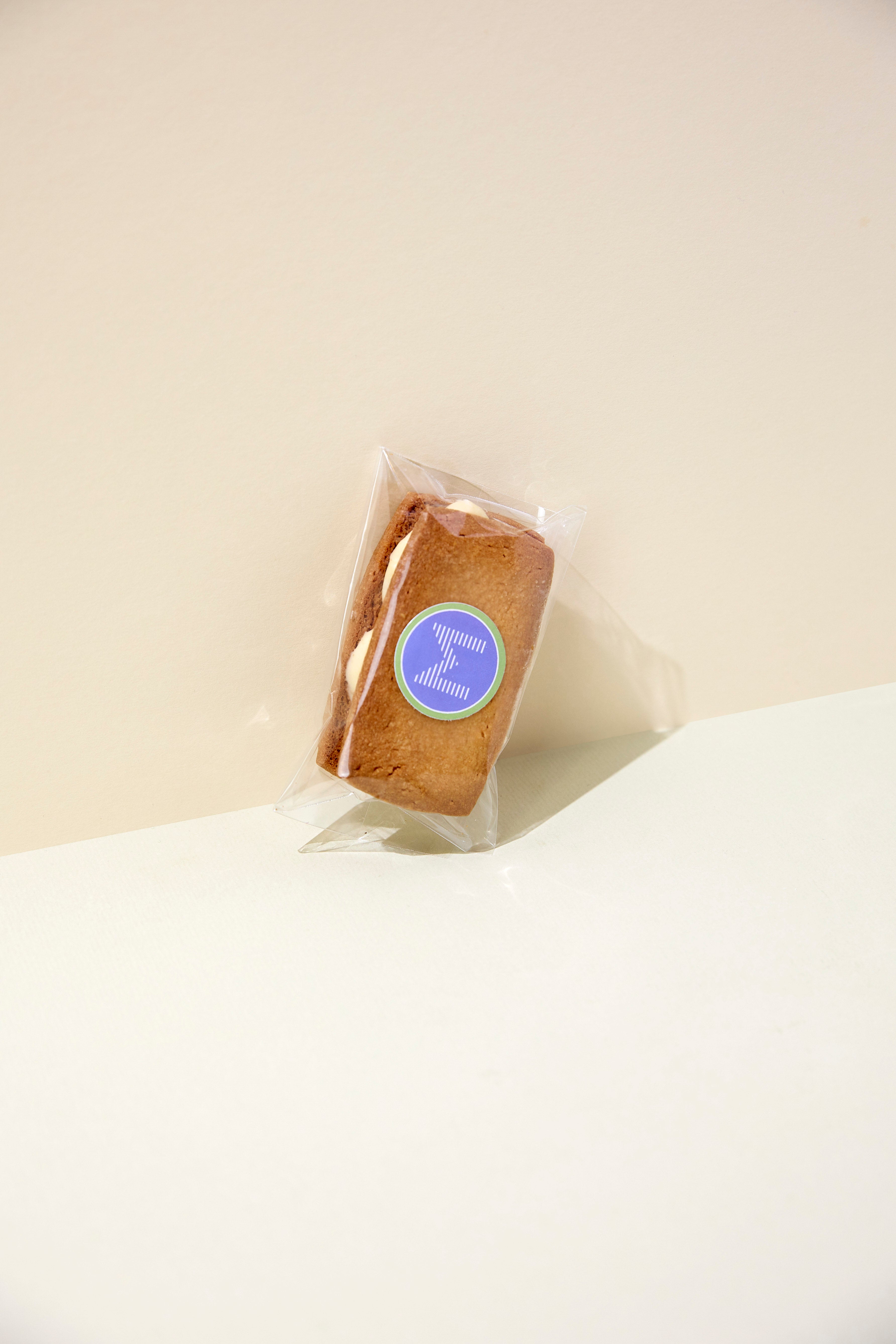 Rum Raisin Buttercream Sandwich(1piece)
