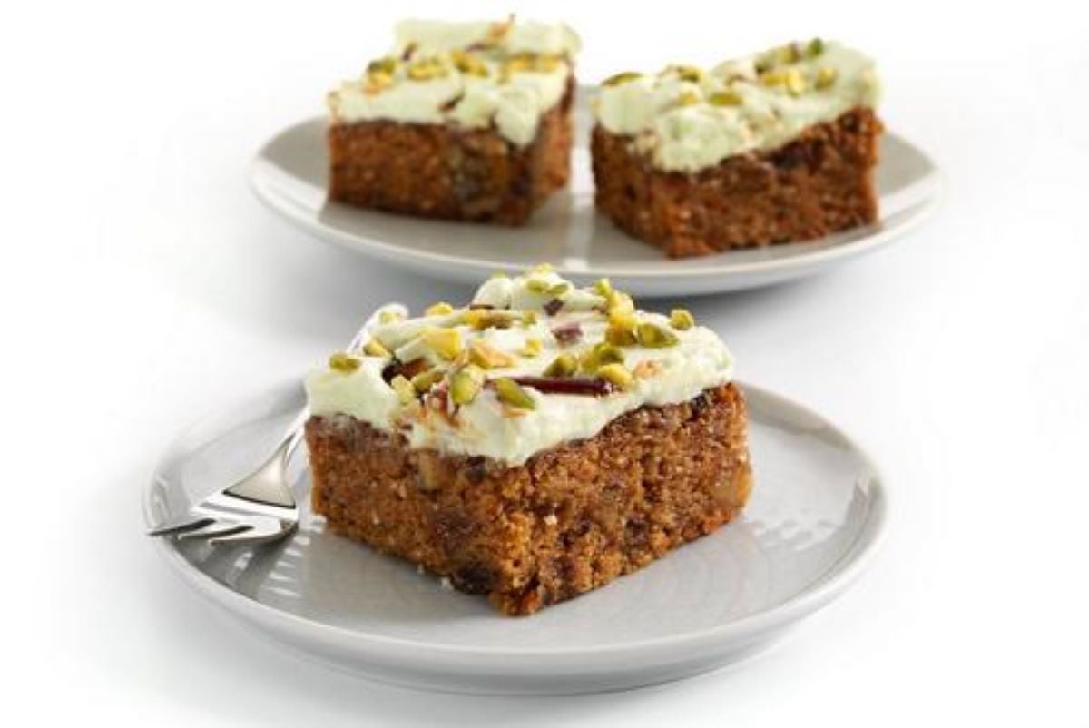 Carrot & Pistachio Cake