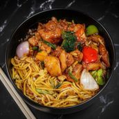Oyster Garlic Stir-Fry Noodle Bowl