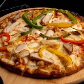 CHICKEN PIZZA