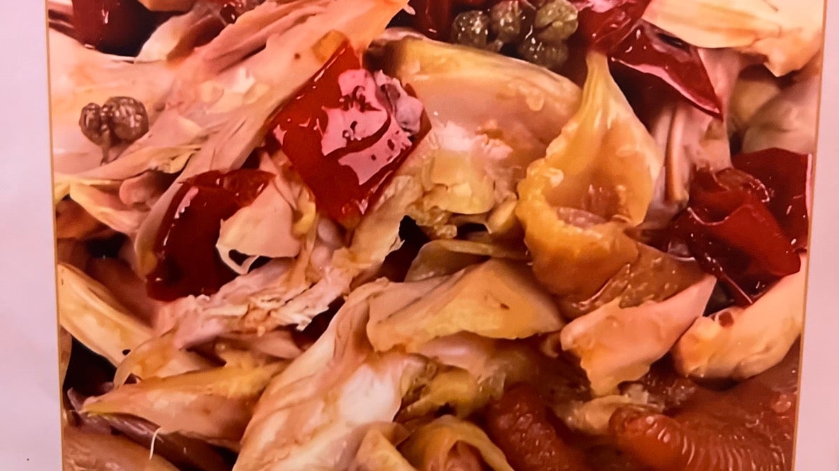 麻辣手撕鸡 Spicy Peppercorns Chicken Fillet Salad
