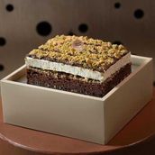 Date Qashta cake box