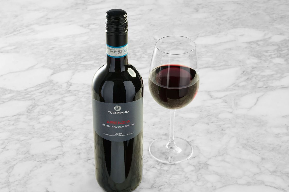 Nero d'Avola Shiraz D.O.C (750ml) (V) (Ve) (GF) Sicily, Italy