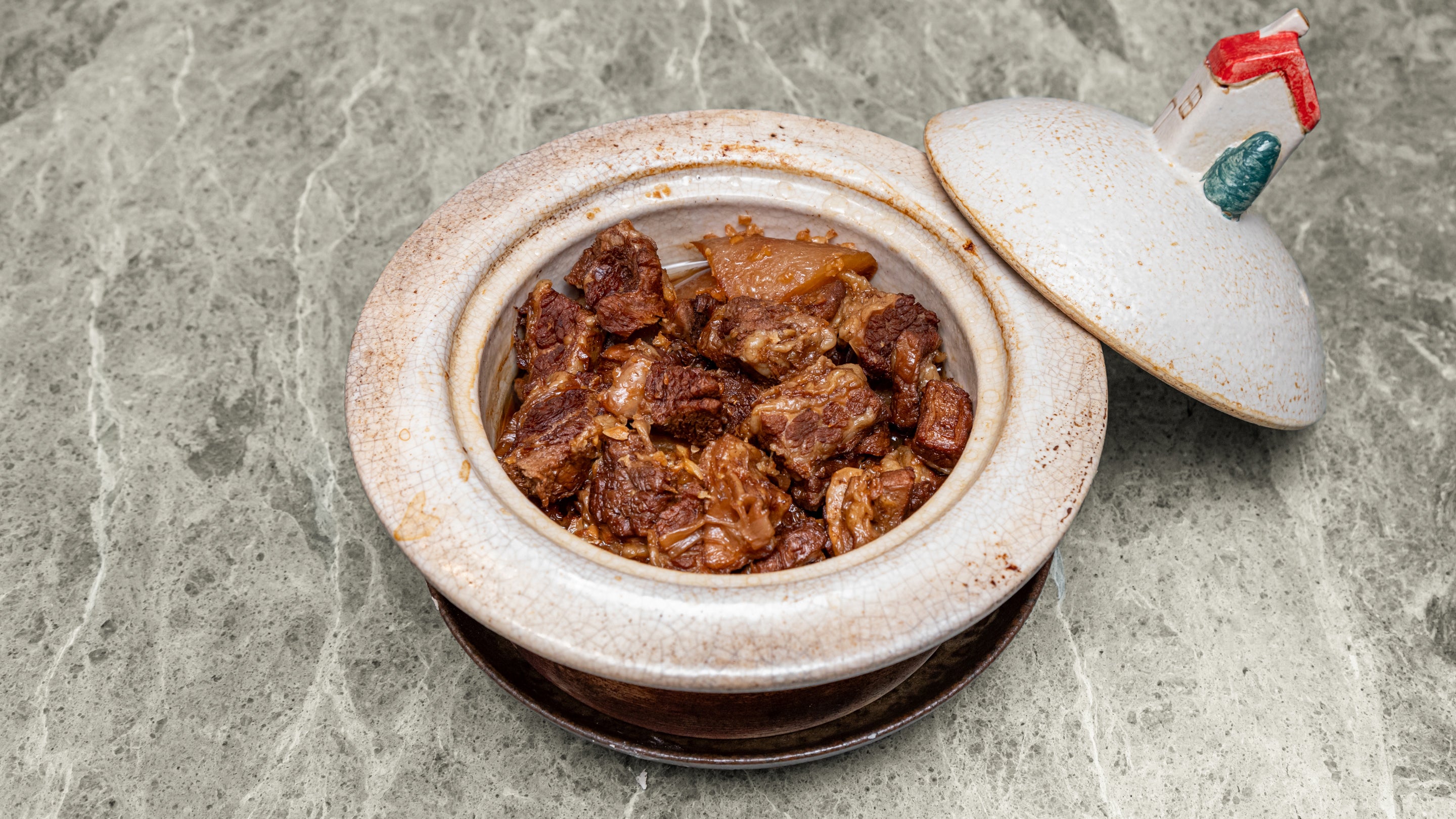 萝卜焖牛腩 Stewed Beef Brisket with Daikon