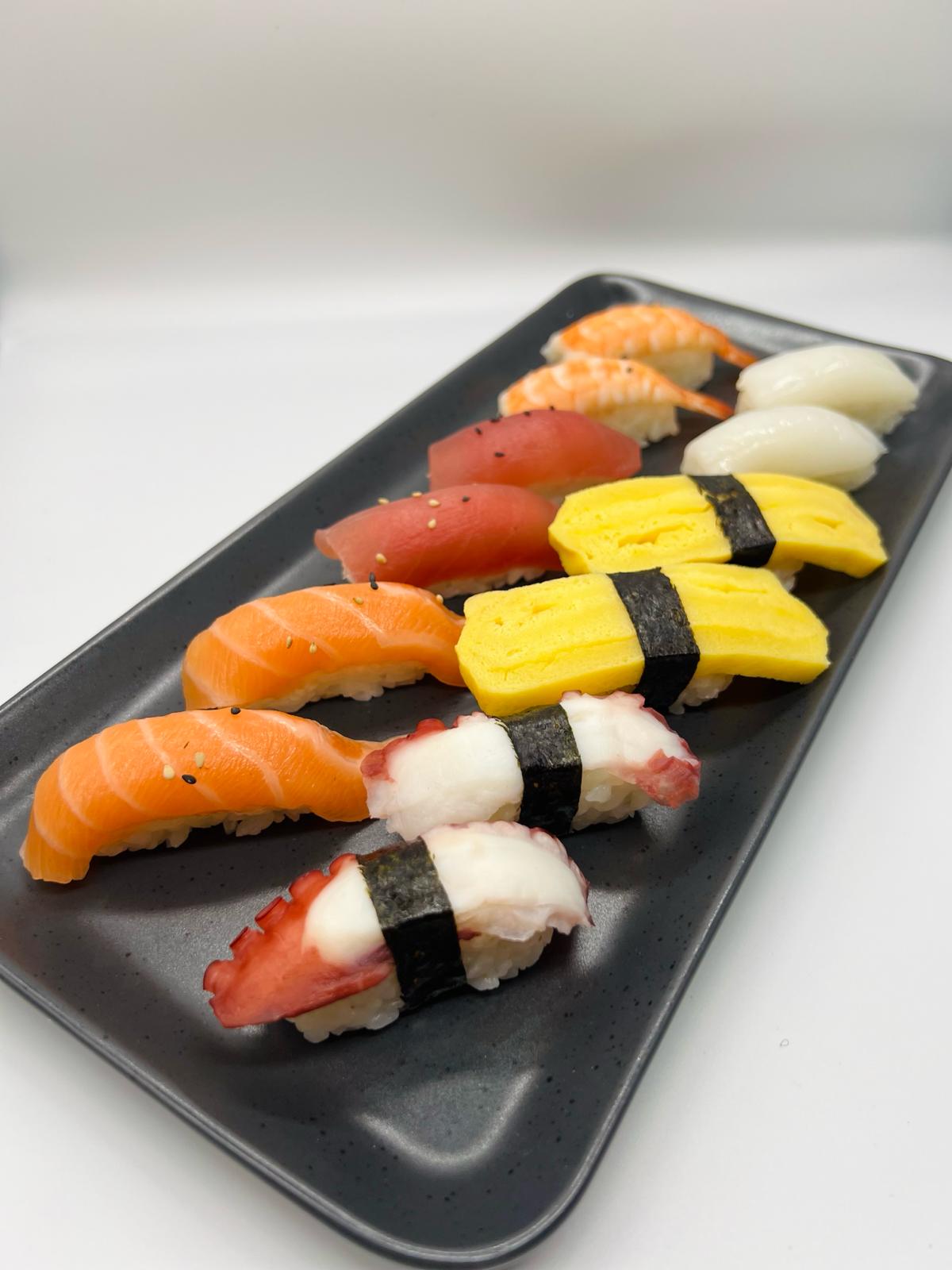 Mixed Nigiri Box