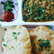 Bedmi puri bhaji