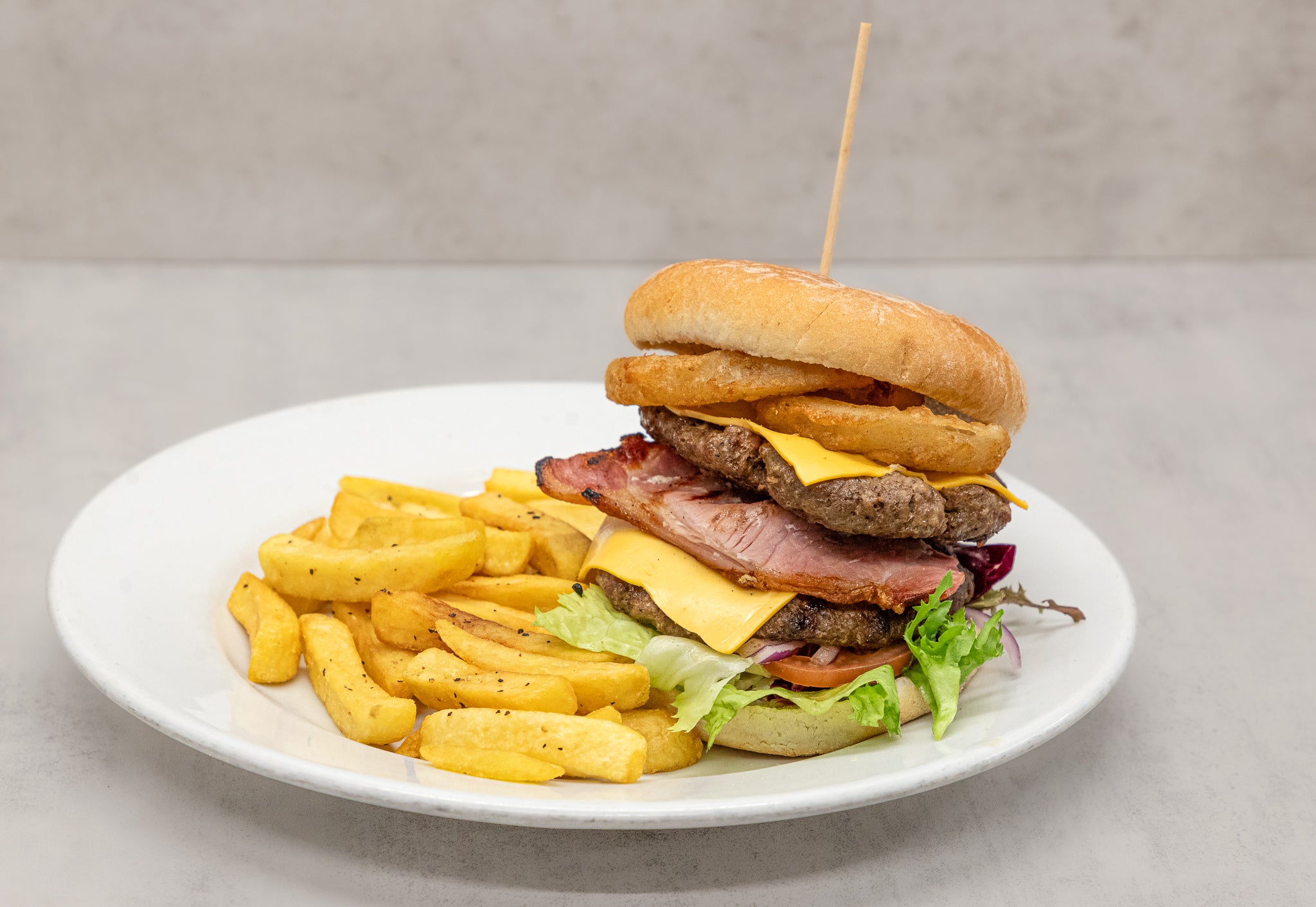 Live Lounge Special Burger