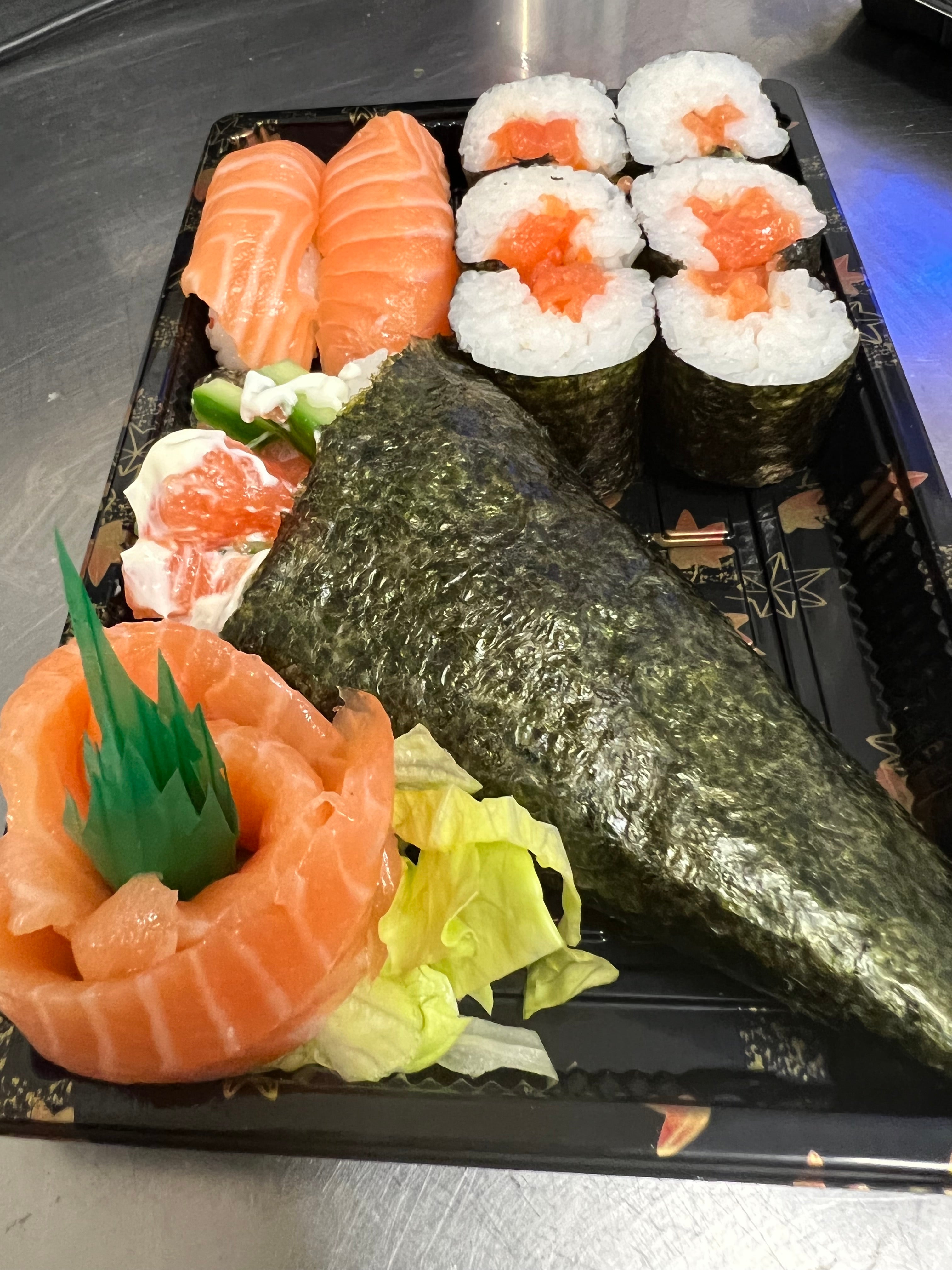 Salmon Selection set 15pcs