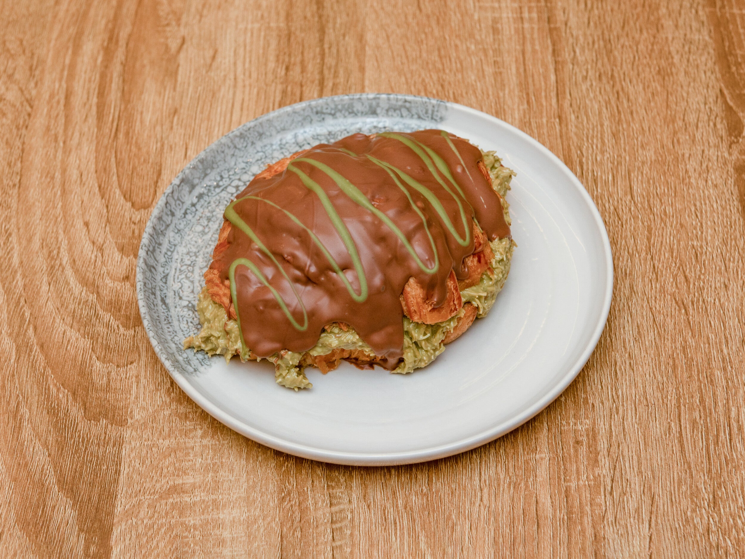 Kunafa Croissant