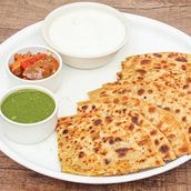 Aloo Payaz Parantha with Curd