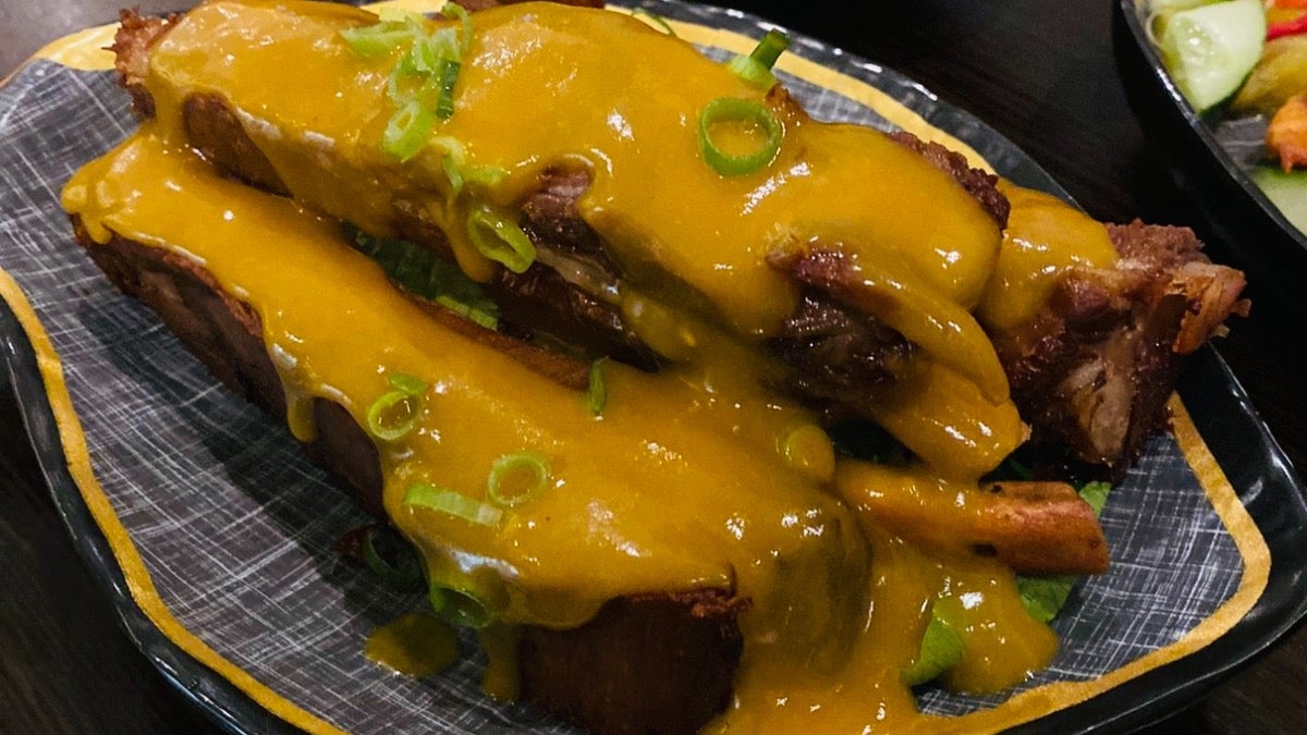 Spare Ribs with Honey Mustard Sauce