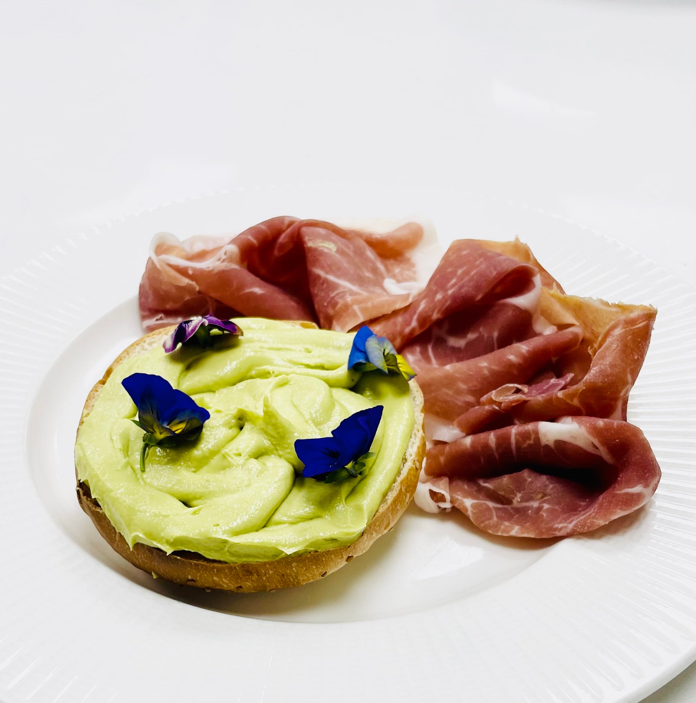 Avocado & Parma Ham