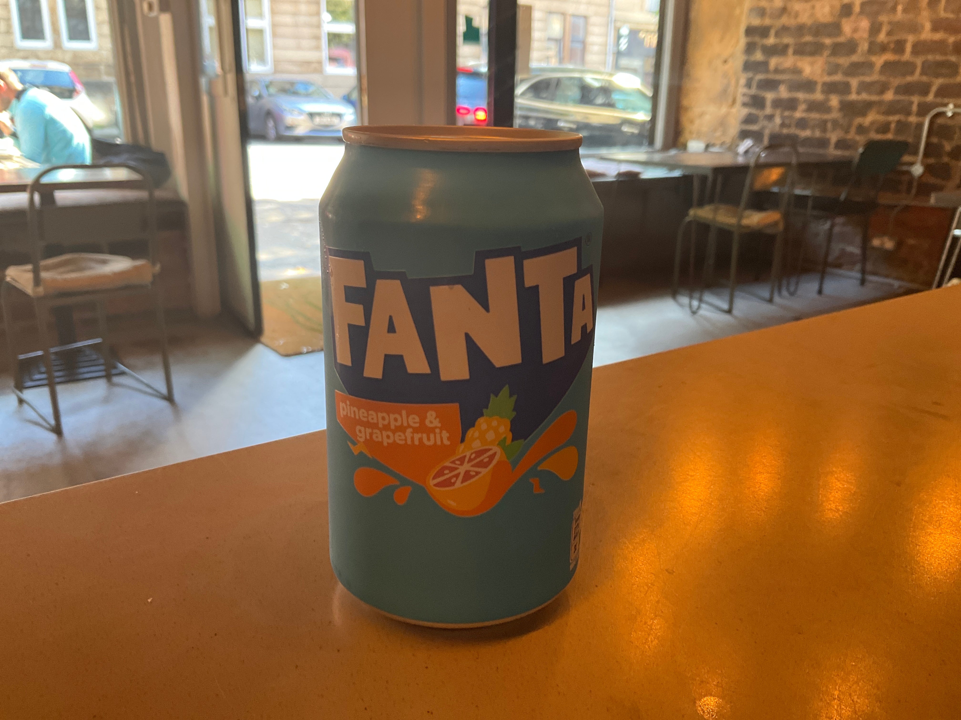 Fanta Grapefruit & Pineapple (Lilt)