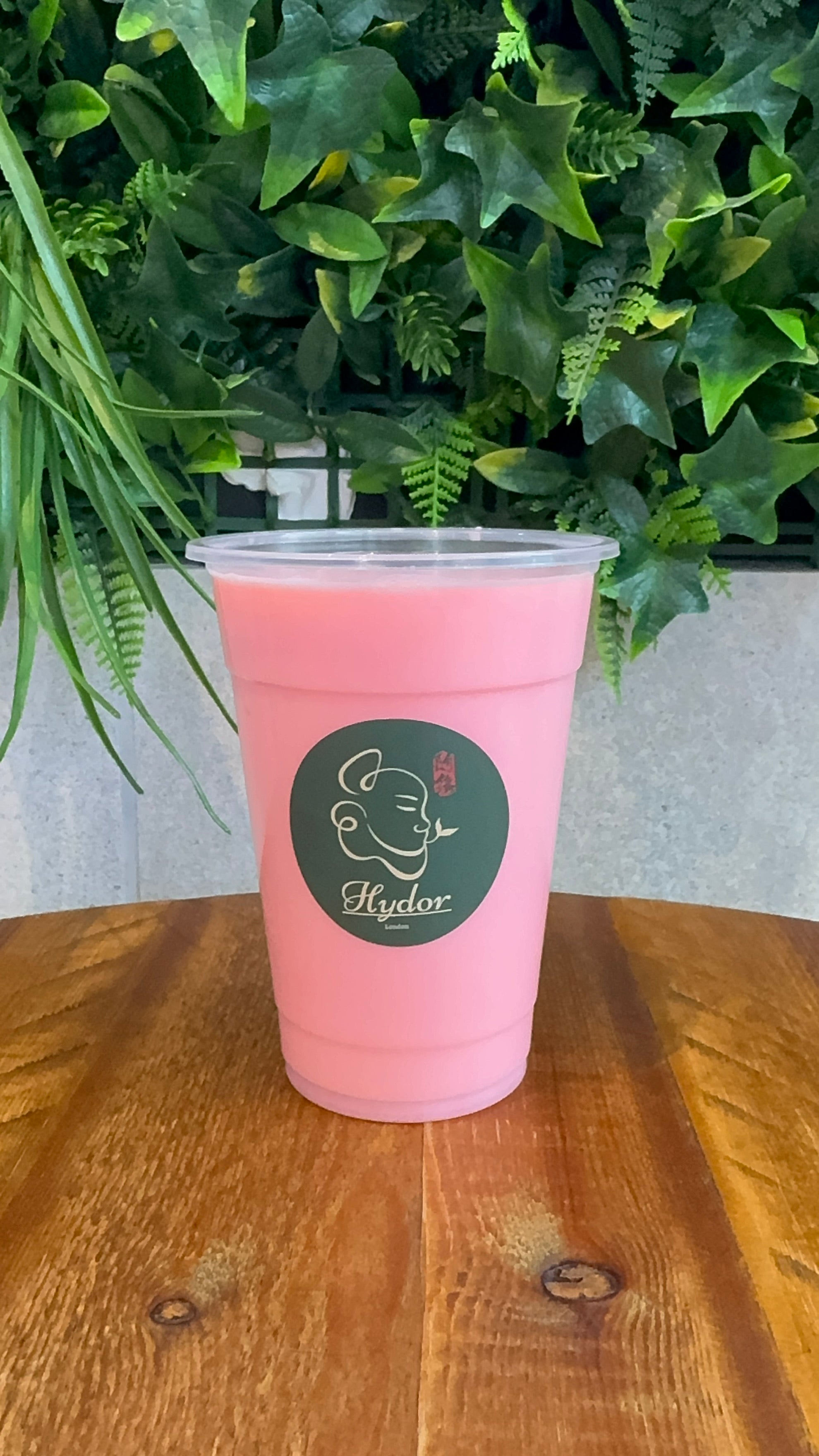Strawberry Milk Tea 草莓奶茶