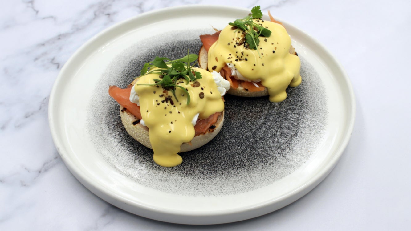 EGGS ROYALE