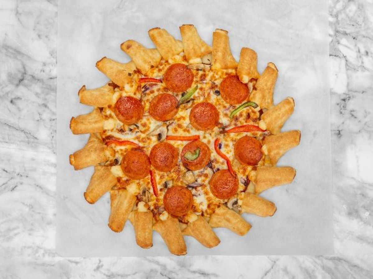 Any 18" Pizza, 1 Dip, Any Starter, 1 Bottle of Soft Drink