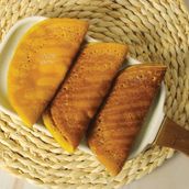 Chebab Honey And Cheese