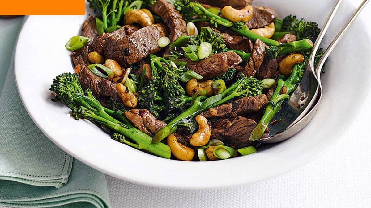 Beef with Cashew Nuts in Yellow Bean Sauce