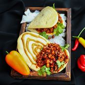 Chilli Paneer Bao- Wich