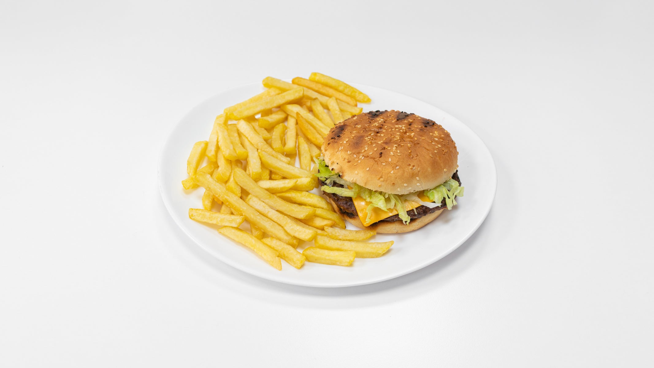 ¼ Pounder Chips and Drink