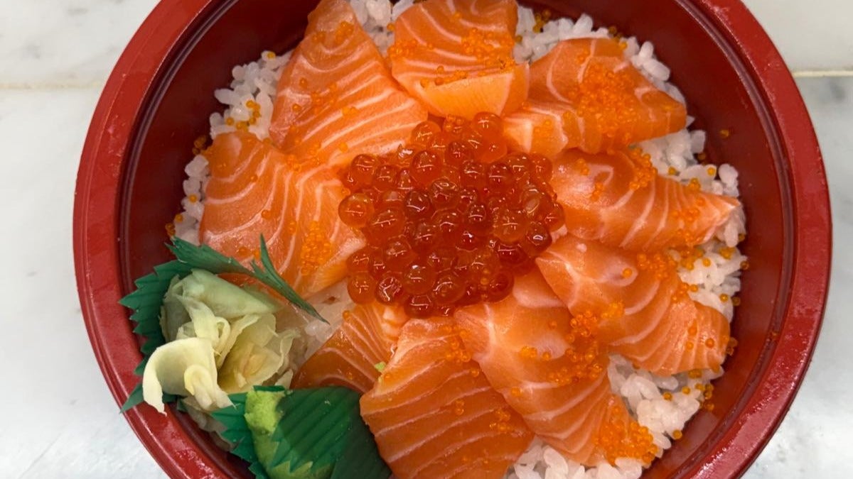 Salmon Chirashi Sushi