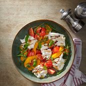 Burrata & Peach Salad - 231 Calories