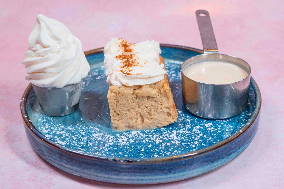 Lotus Biscoff Milk Cake