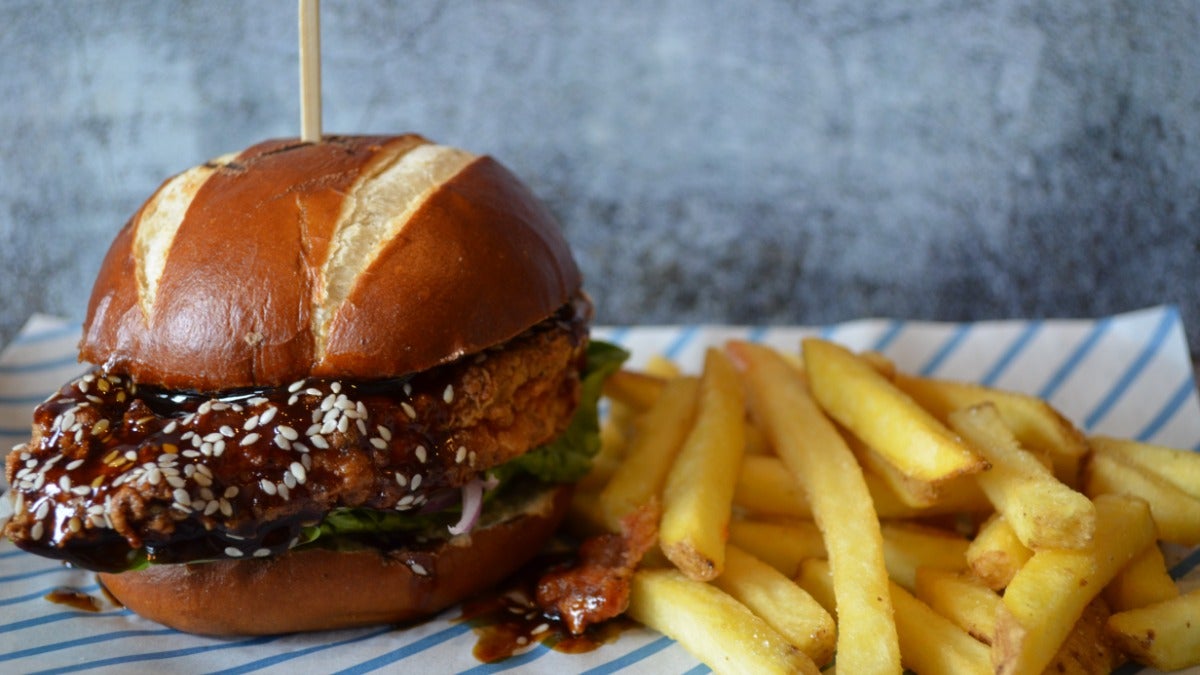 Sticky chicken burger