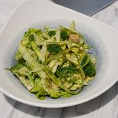  Classic Avocado Salad 