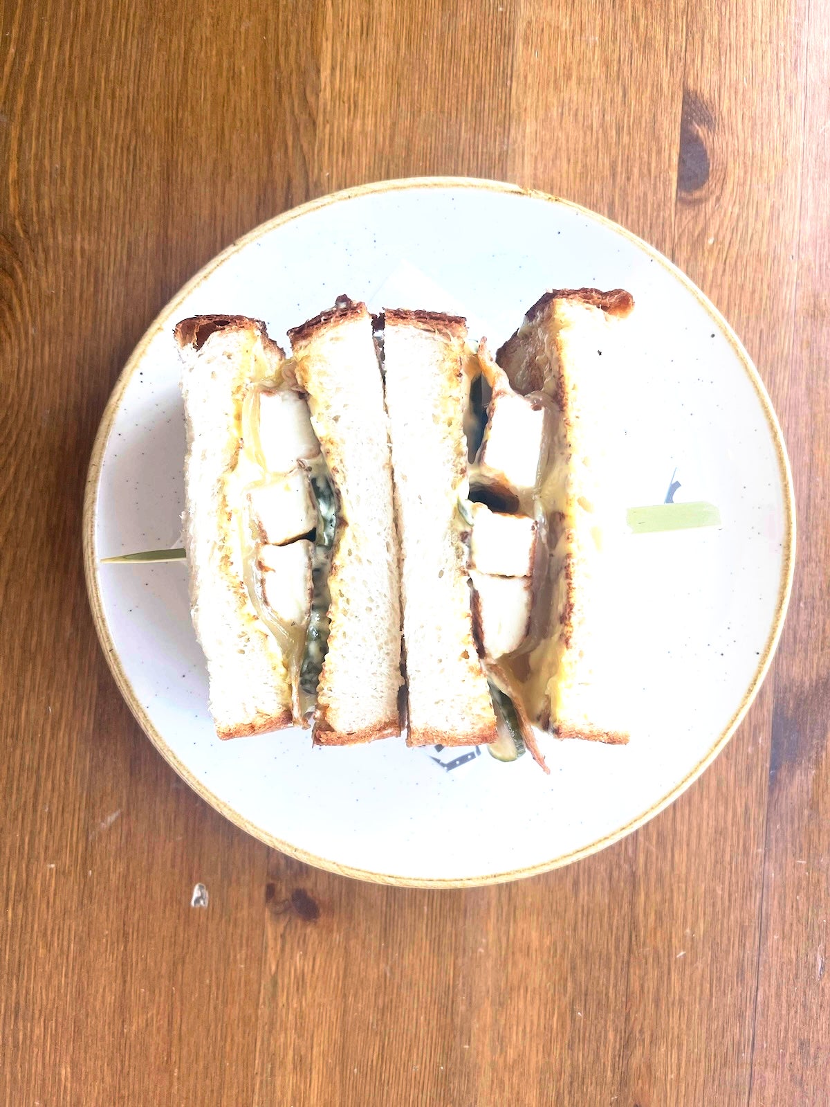 Marinated halloumi sando