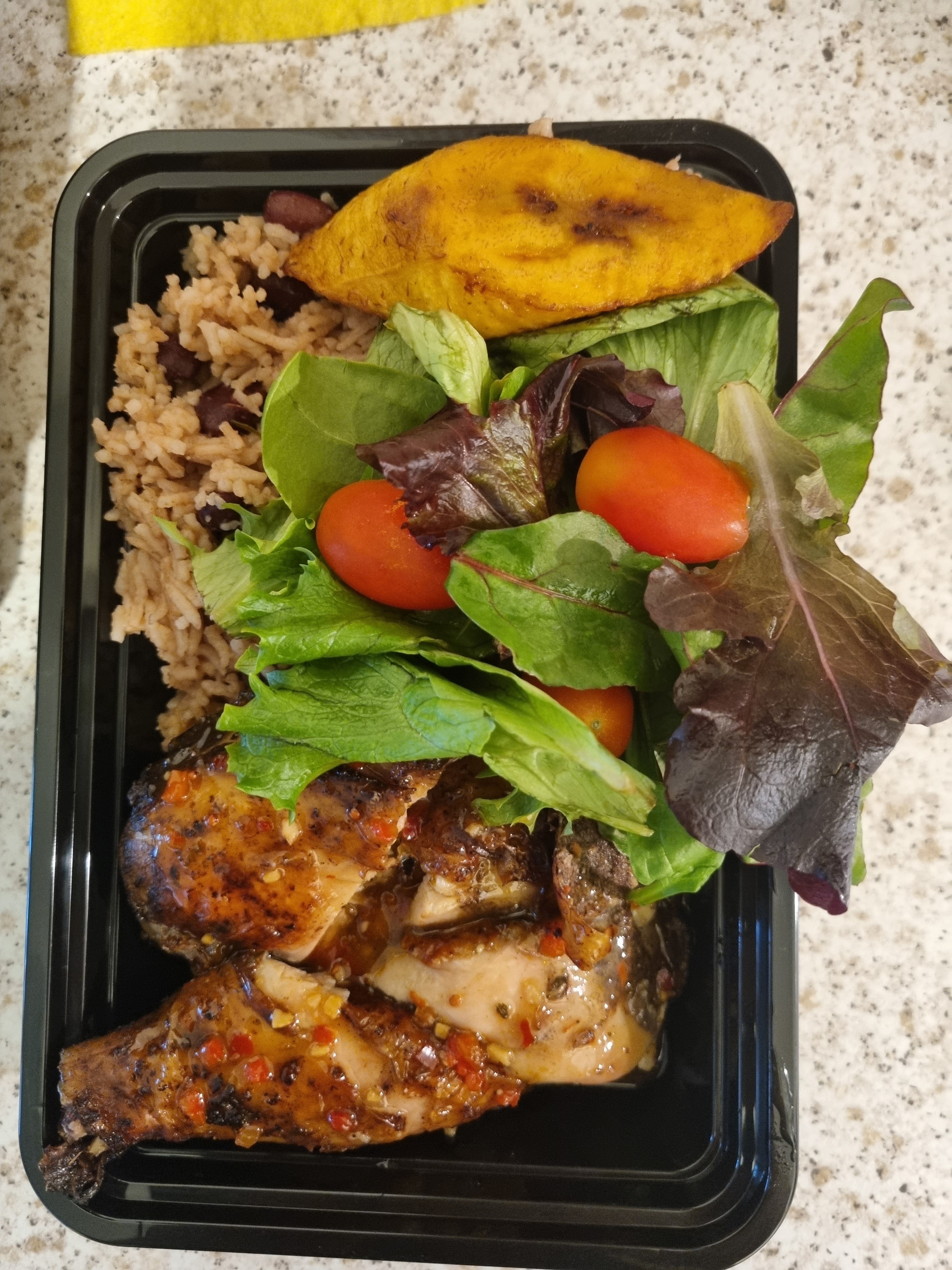 Jerk Chicken served with Plain Rice / Salad
