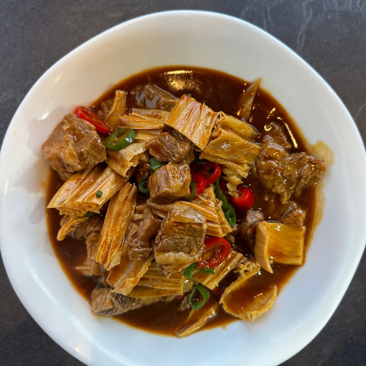 Slow Cooked Aromatic Beef 红焖牛腩