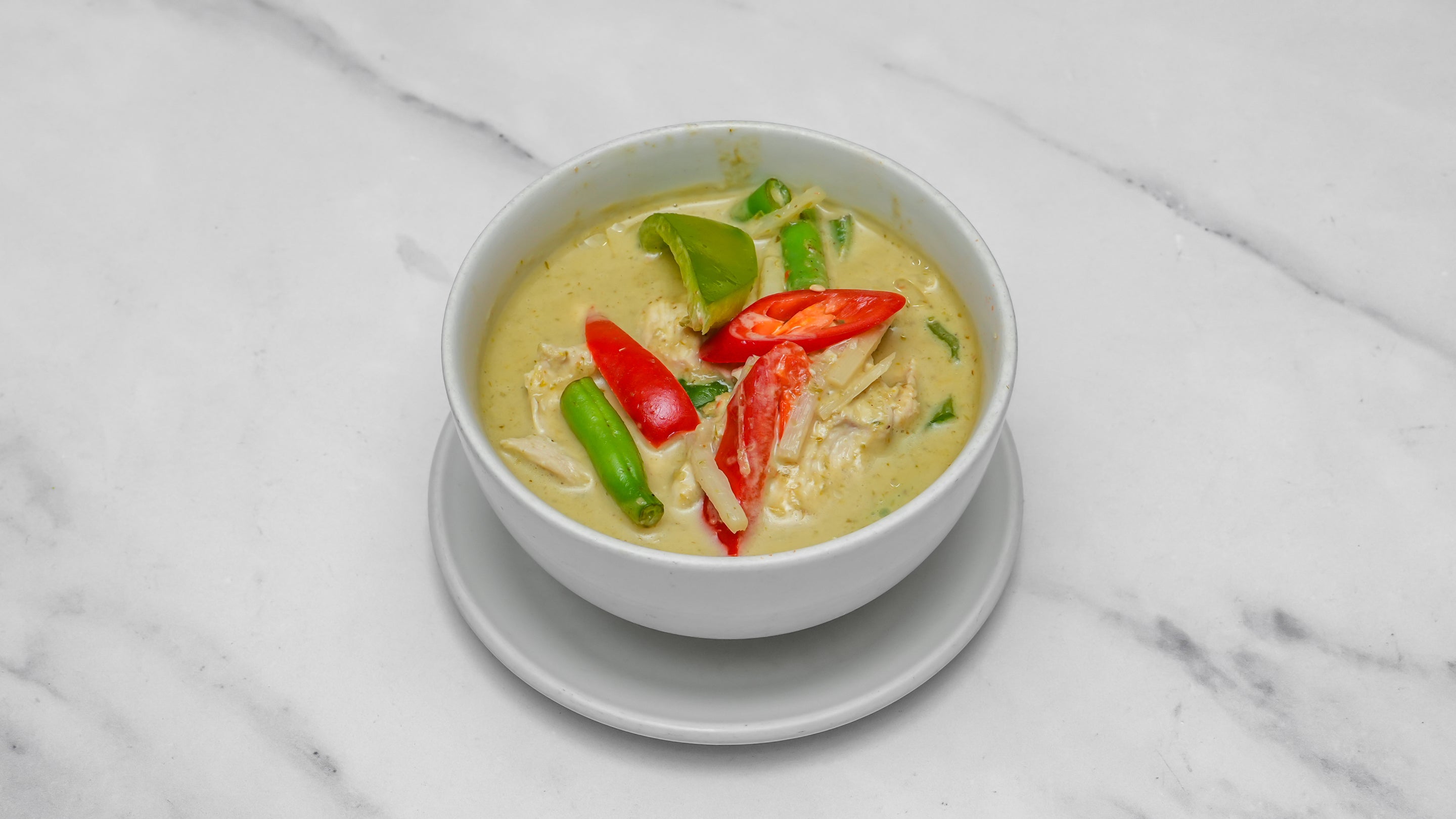 Gang Keaw Wahn (Green Curry) (Medium Hot)