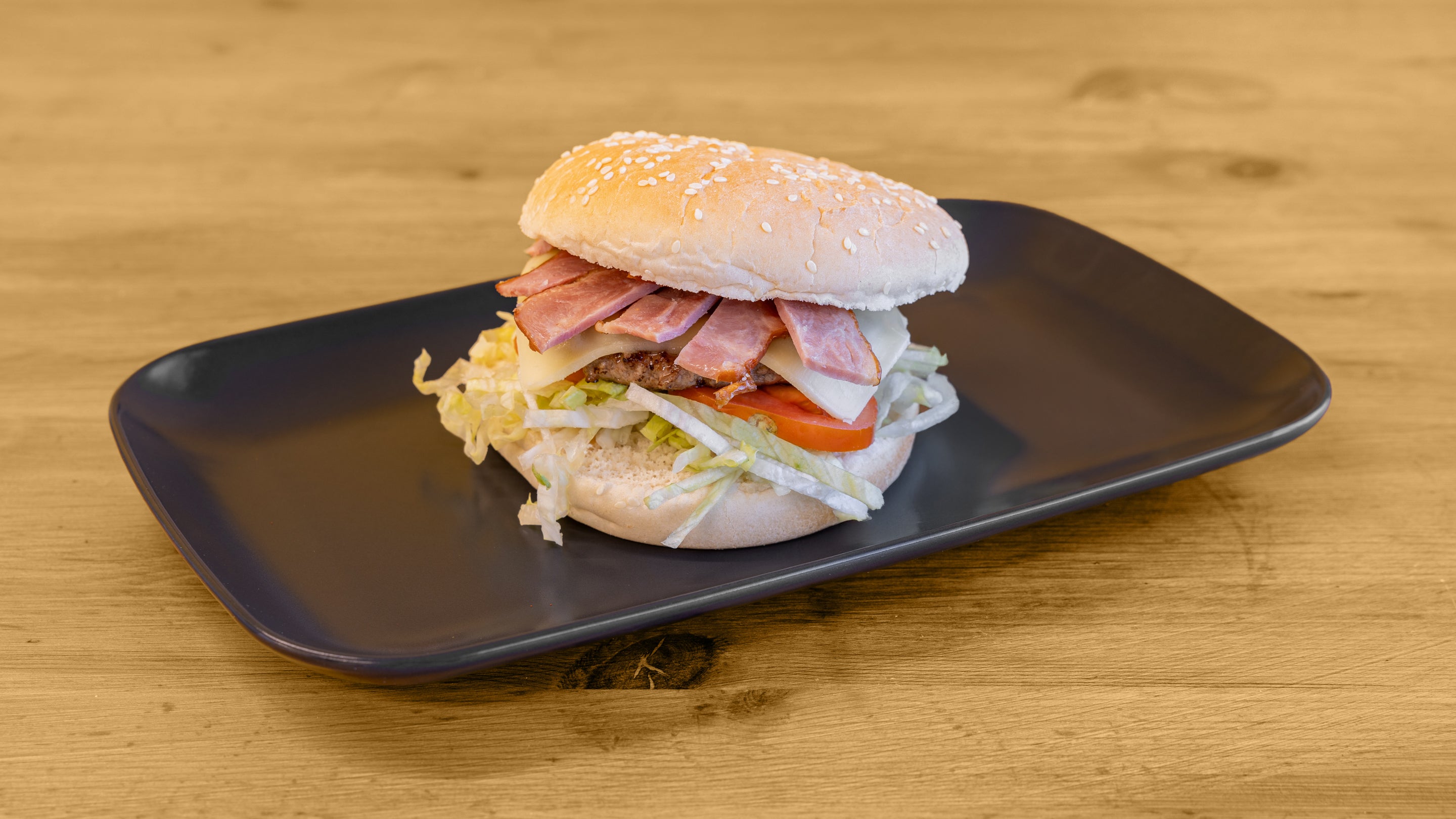 Cheeseburger with Smoked Bacon