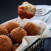 Mac & Cheese Balls