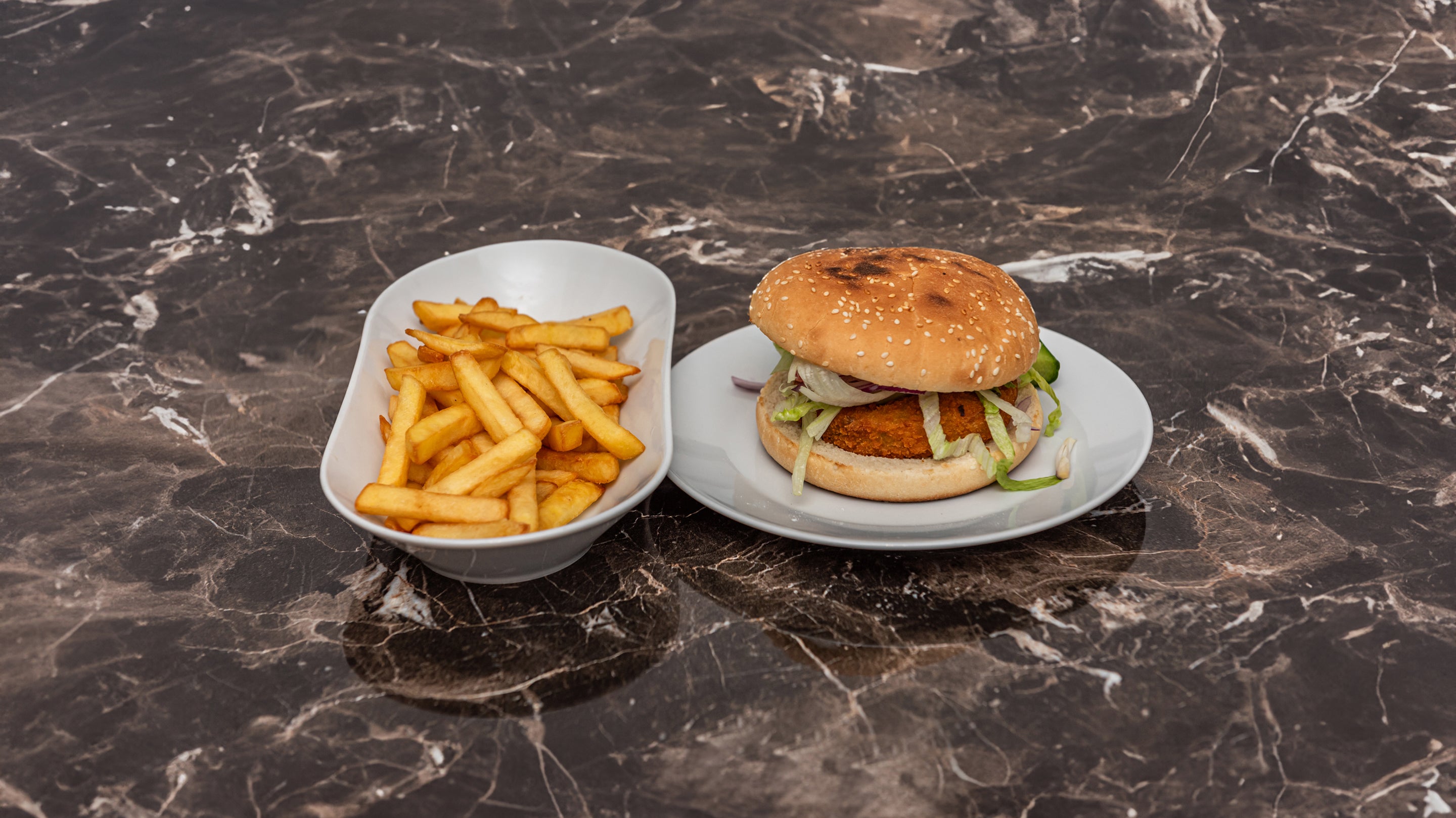 Veggie Burger & Chips