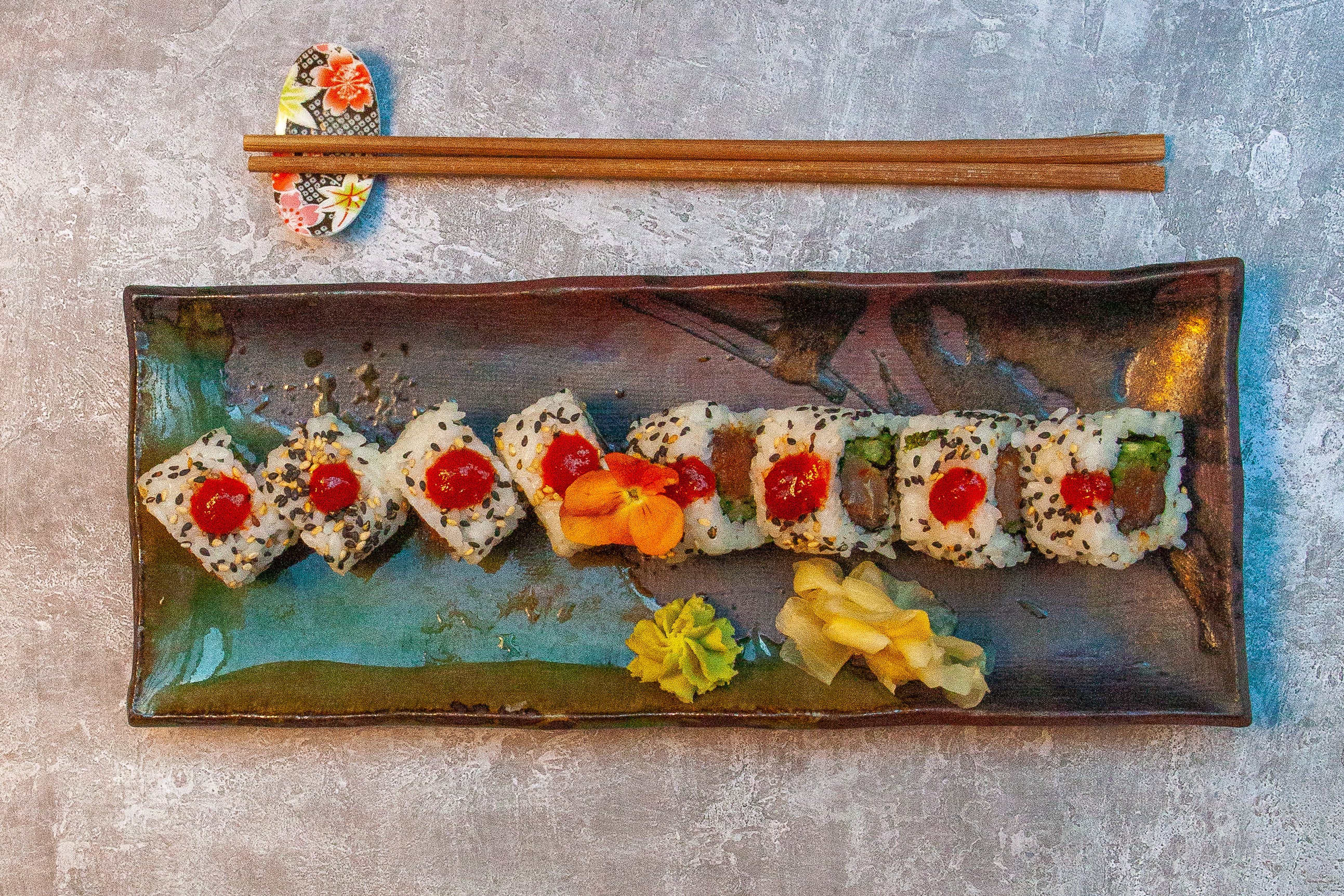 Spicy Tuna & Cucumber Uramaki