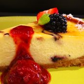 Baked Berries Cheesecake