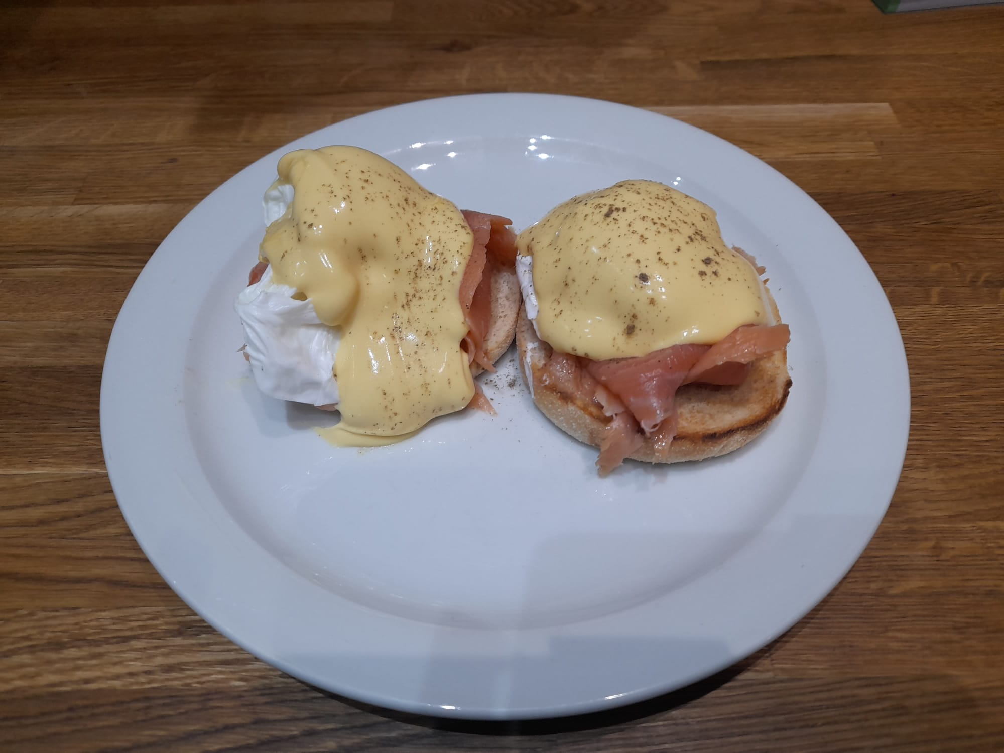 Eggs Benedict with Bacon