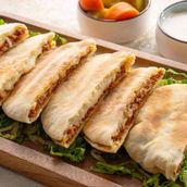 Soujuk and cheese arayes