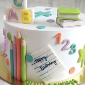 Back To School Cake 03