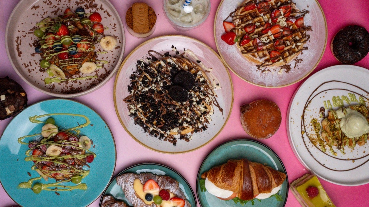 BIRTHDAY CAKES & CO