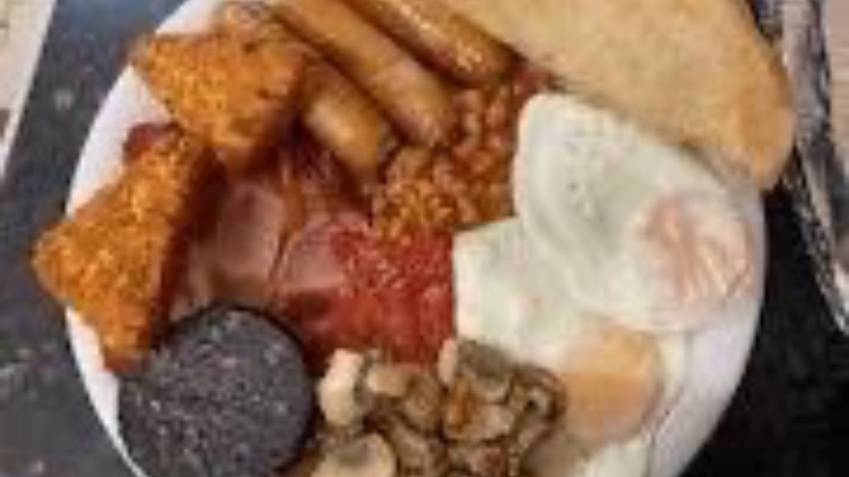 Big Un Breakfast in a Meal Tray Box