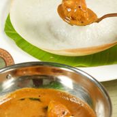 Appams With Chicken Curry (3 Appams)