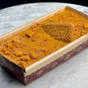 Lotus Despacito Cake