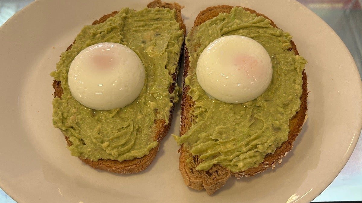 Crush Avogado 2 Toast and 2 Poached Eggs