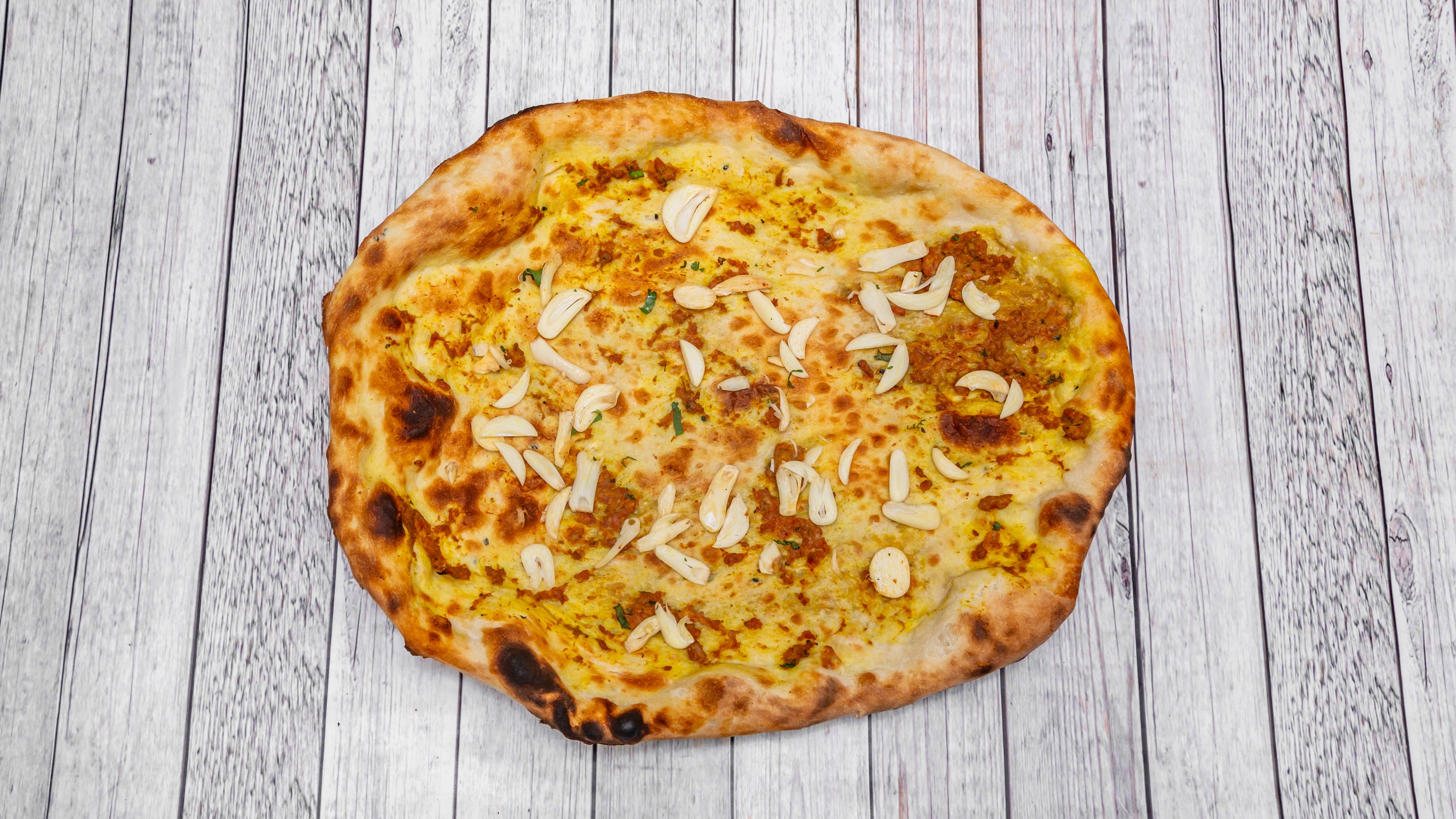 Garlic & Keema Nan
