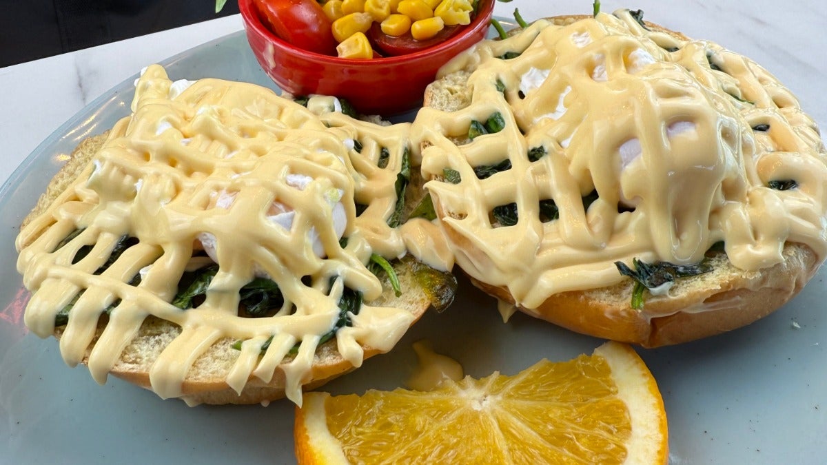 Eggs Florentine (Vegetarian)